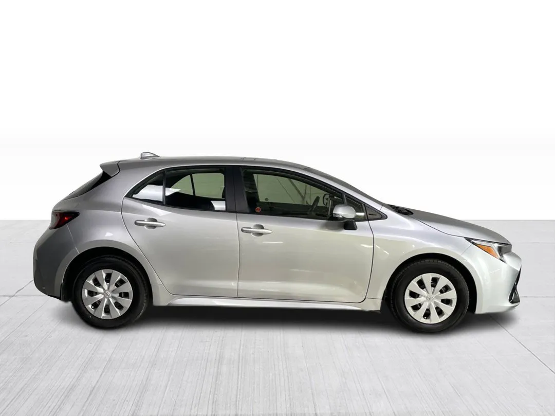 2025 Toyota Corolla — photo 2
