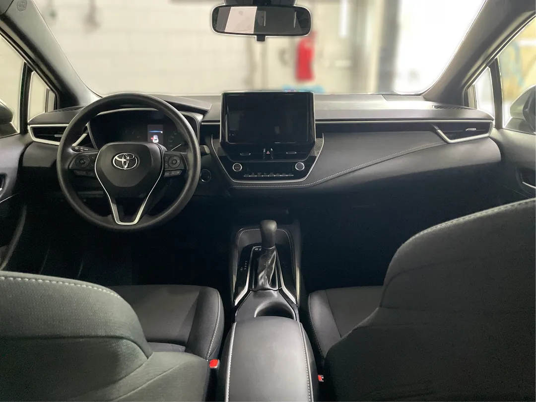 2025 Toyota Corolla — photo 4