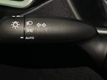 2025 Toyota Corolla - image 18