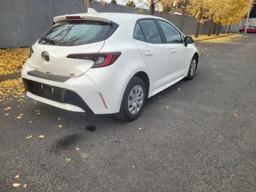 2025 Toyota Corolla - image 4