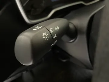 2025 Toyota Corolla - image 16