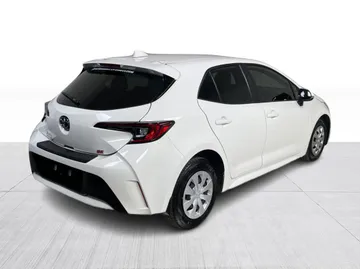 2025 Toyota Corolla - image 12