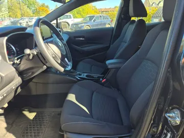 2022 Toyota Corolla - image 8