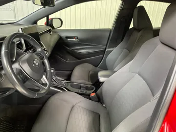 2024 Toyota Corolla - image 3