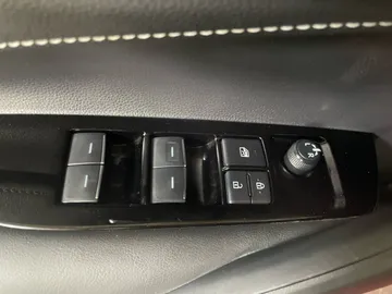 2024 Toyota Corolla - image 22