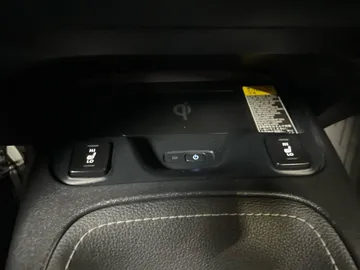 2024 Toyota Corolla - image 23