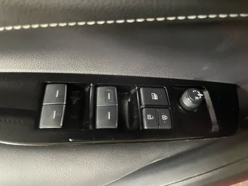 2024 Toyota Corolla - image 22
