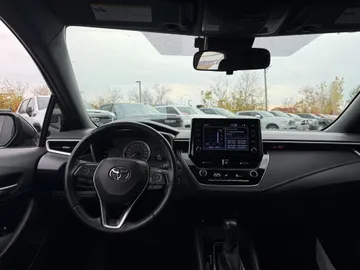 2021 Toyota Corolla - image 9
