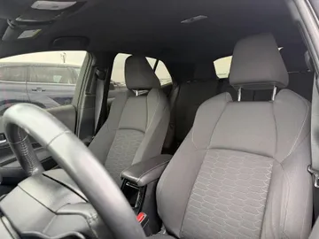 2021 Toyota Corolla - image 8
