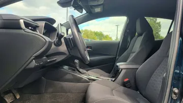 2019 Toyota Corolla - image 8