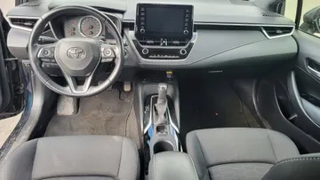 2019 Toyota Corolla - image 9