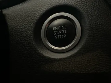 2019 Toyota Corolla - image 18