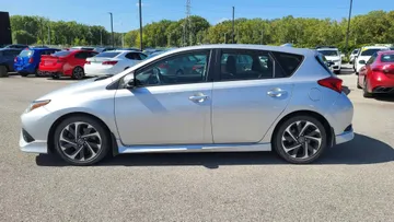 2018 Toyota Corolla iM - image 6