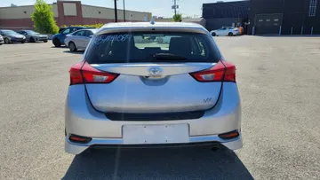 2018 Toyota Corolla iM - image 4