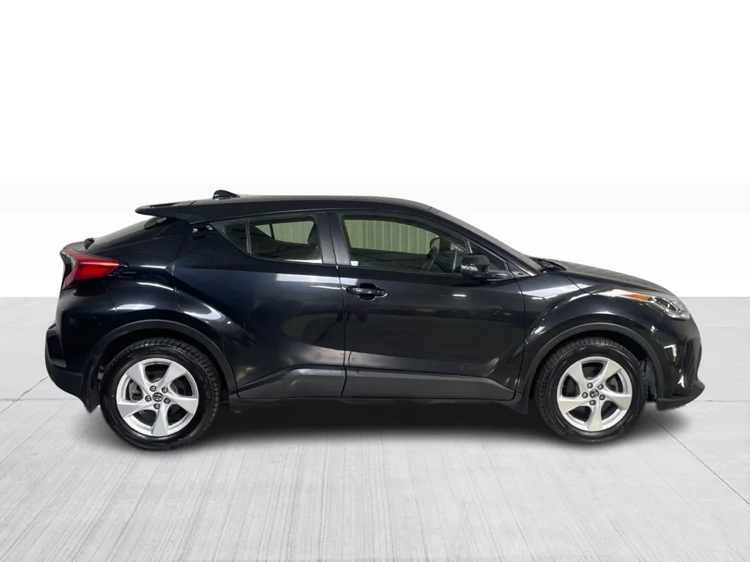 2021 Toyota C-HR — photo 2