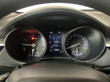 2021 Toyota C-HR - image 15