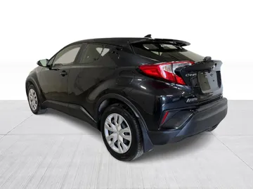 2022 Toyota C-HR - image 11