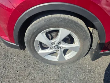 2019 Toyota C-HR - image 7