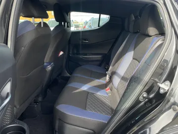 2021 Toyota C-HR - image 14