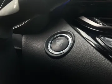 2021 Toyota C-HR - image 20
