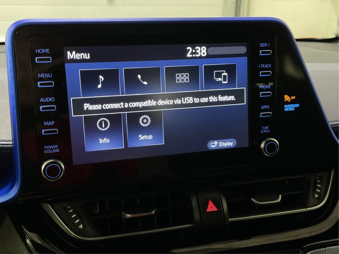 2022 Toyota C-HR Limited, photo 6