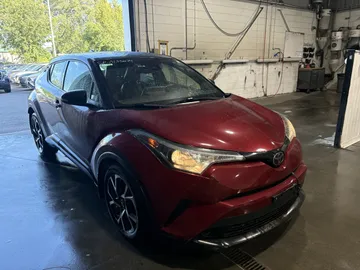 2019 Toyota C-HR - image 3
