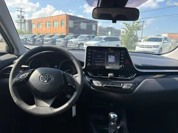2021 Toyota C-HR - image 10