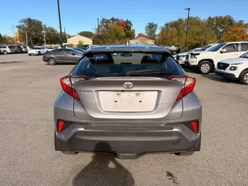2019 Toyota C-HR - image 4