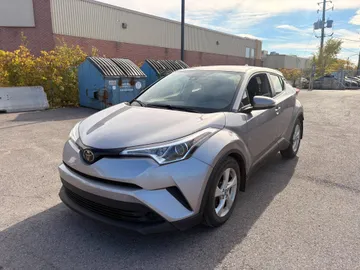 2019 Toyota C-HR - image 3