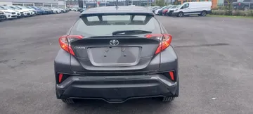 2022 Toyota C-HR - image 6