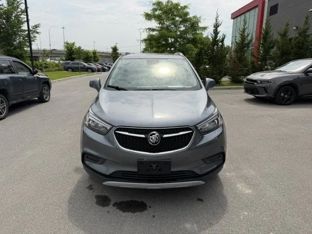 2020 Buick Encore — photo 2