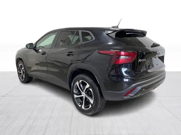 2024 Chevrolet Trax - image 11