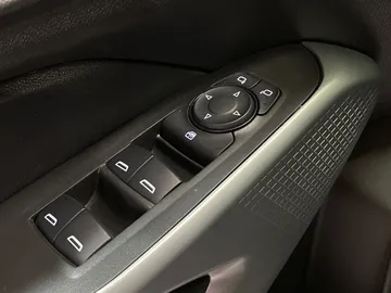 2024 Chevrolet Trax - image 20