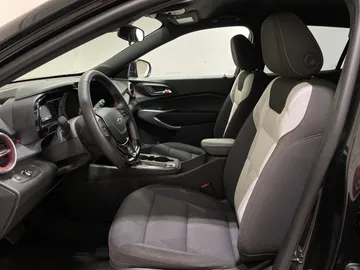 2024 Chevrolet Trax - image 3