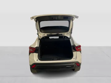 2024 Chevrolet Trax - image 11