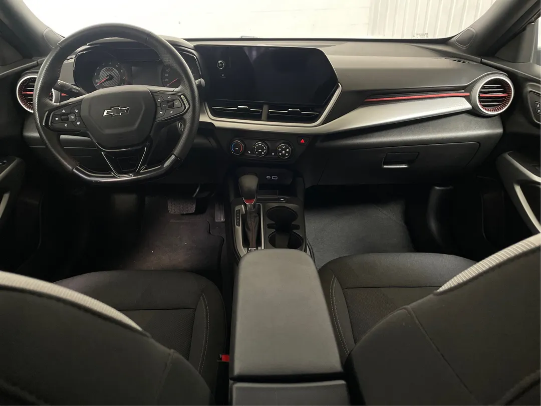 2025 Chevrolet Trax — photo 4