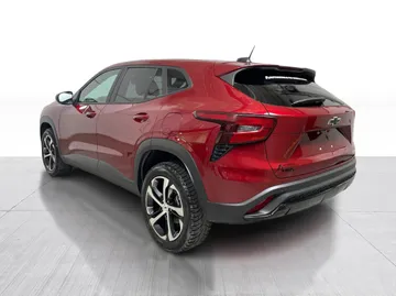 2025 Chevrolet Trax - image 11