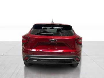 2025 Chevrolet Trax - image 12