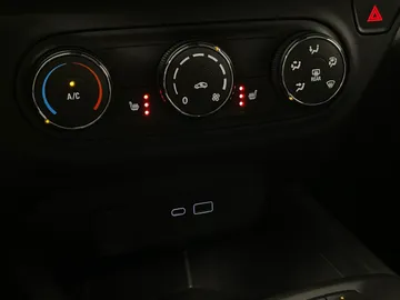 2025 Chevrolet Trax - image 23