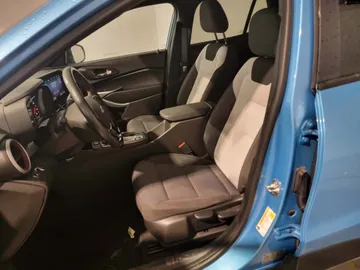 2025 Chevrolet Trax - image 3