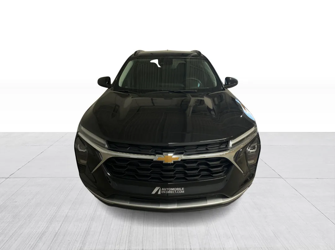 2024 Chevrolet Trax — photo 2