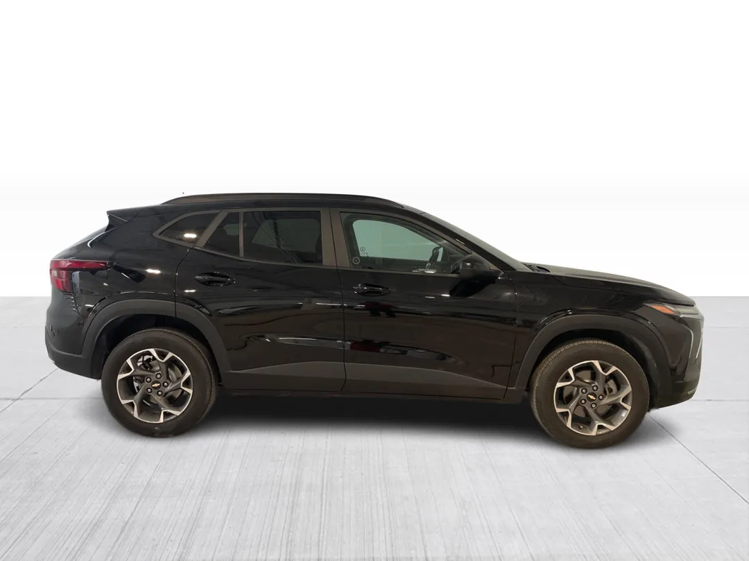 2024 Chevrolet Trax — photo 8