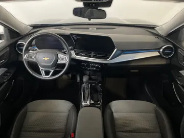 2024 Chevrolet Trax - image 18