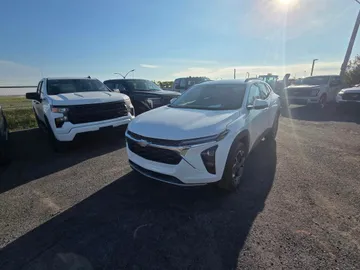 2026 Chevrolet Trax - image 3