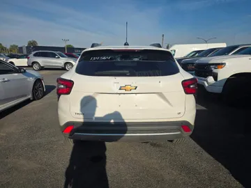2026 Chevrolet Trax - image 6