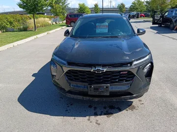 2025 Chevrolet Trax - image 2