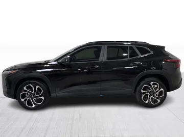 2025 Chevrolet Trax - image 11