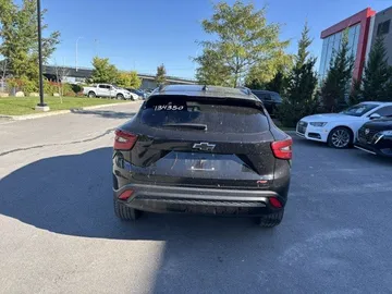 2025 Chevrolet Trax - image 6