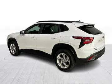 2026 Chevrolet Trax - image 12
