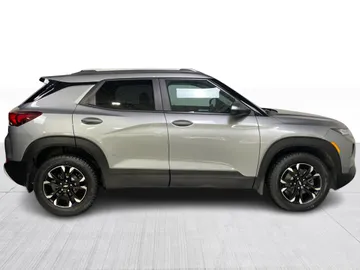 2023 Chevrolet Trailblazer - image 2